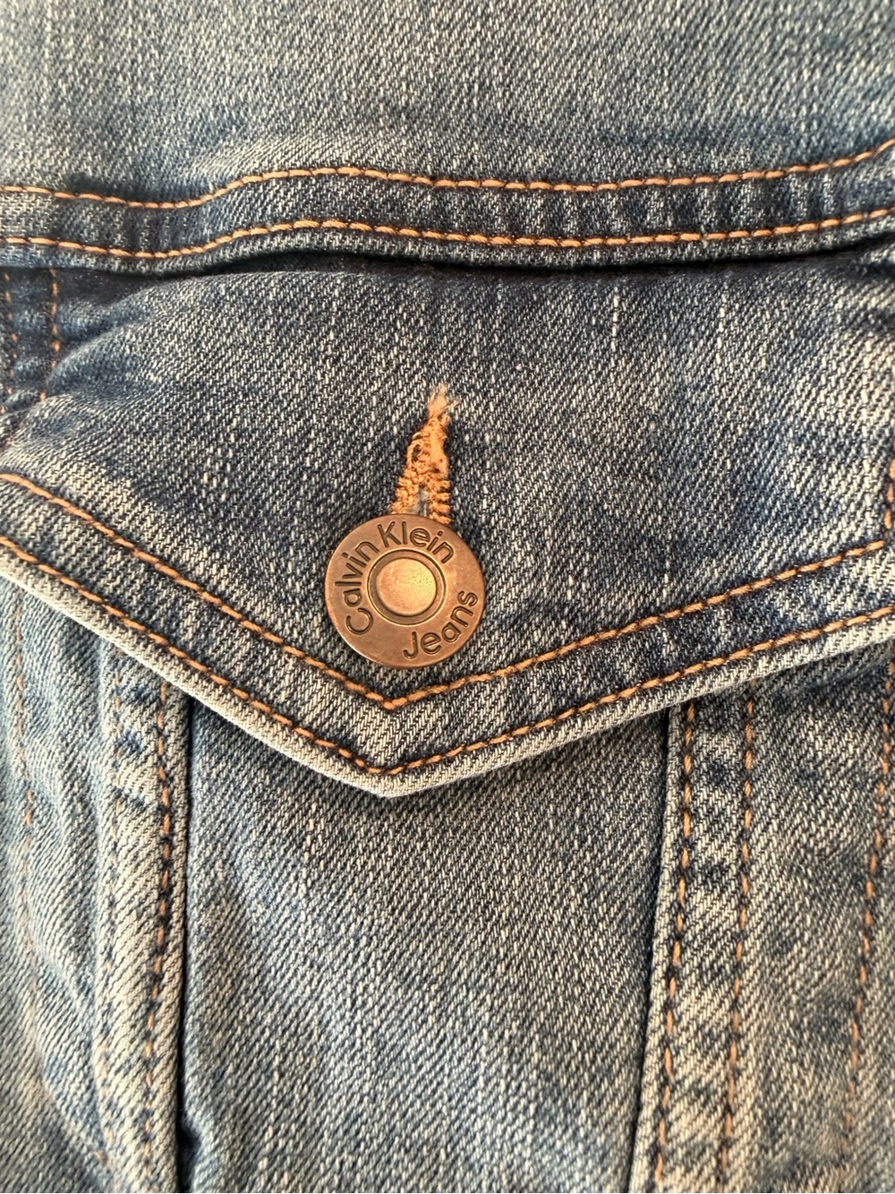 Calvin Klein Jeans Medium Wash Denim Trucker Jacket Classic - Picture 4 of 5